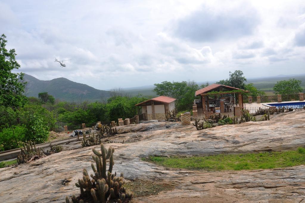 Fazenda Hotel Pedra Dos Ventos Кишада Экстерьер фото